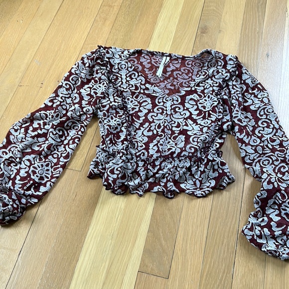 ANTHROPOLOGY top - Picture 1 of 1